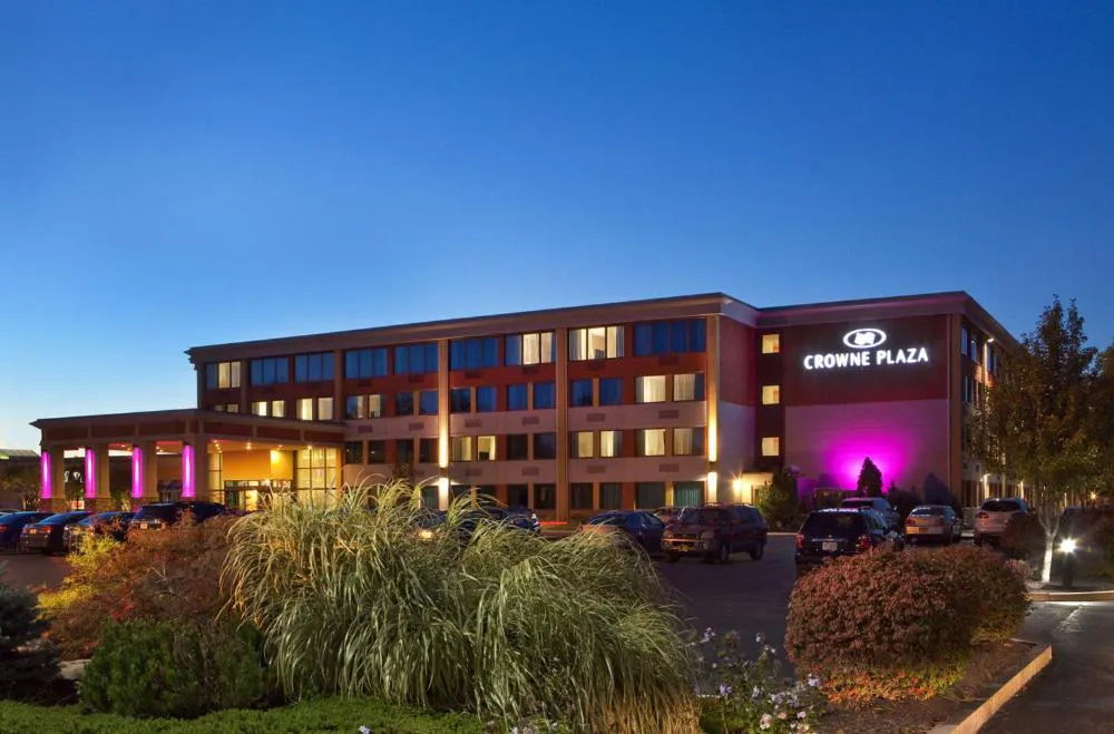 Crowne Plaza Boston - Woburn by IHG hotel hero