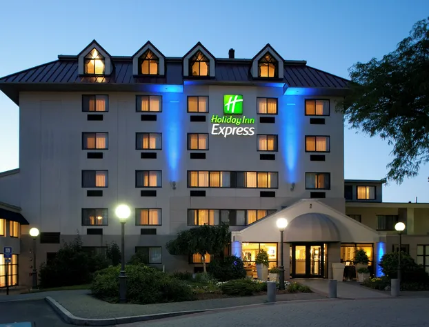 Holiday Inn Express Boston - Waltham by IHG hotel detail image 1