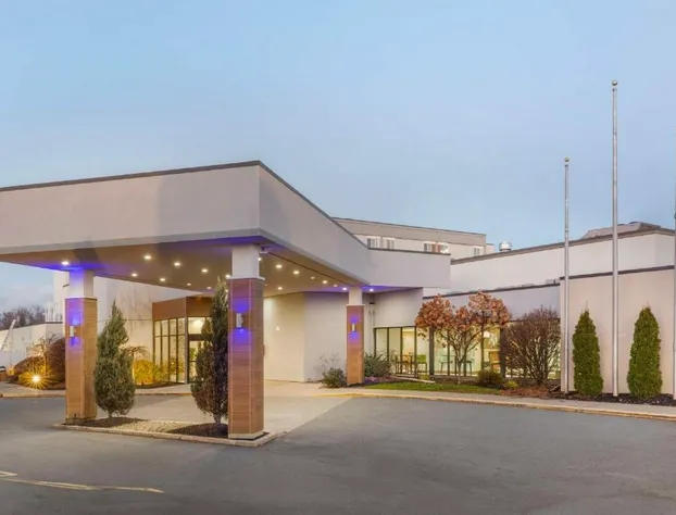 Best Western Plus New Englander hotel detail image 1