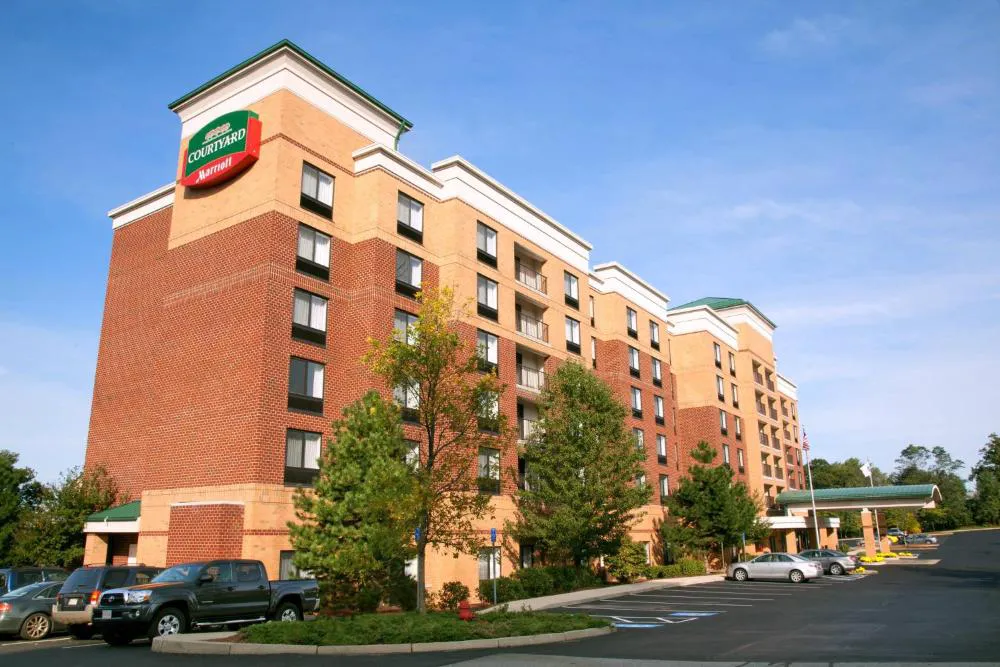 Courtyard by Marriott Woburn/Boston North hotel hero