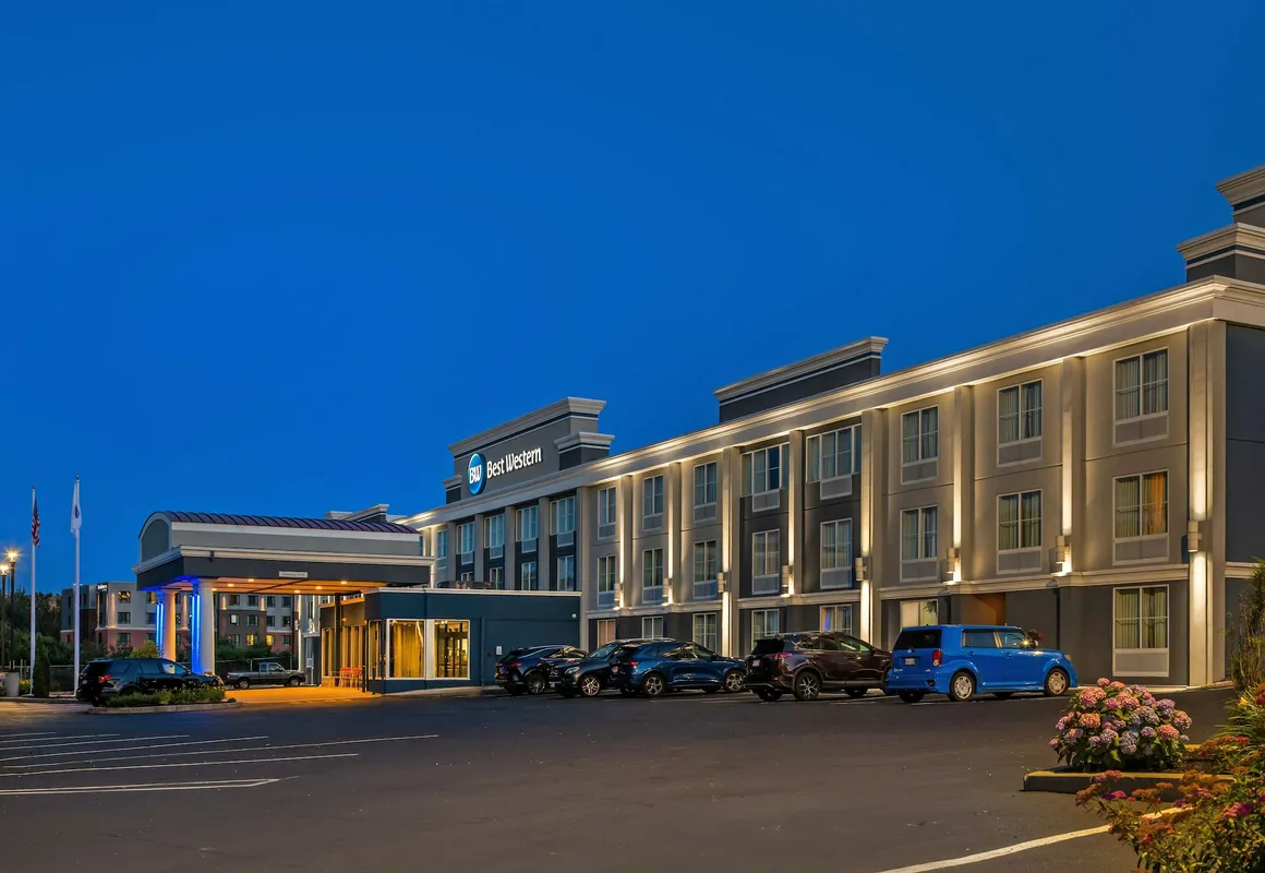 Best Western Braintree Inn hotel hero