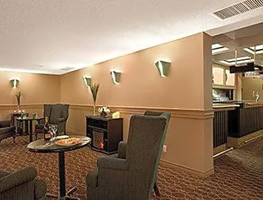 Travelodge by Wyndham Ottawa West hotel detail image 2