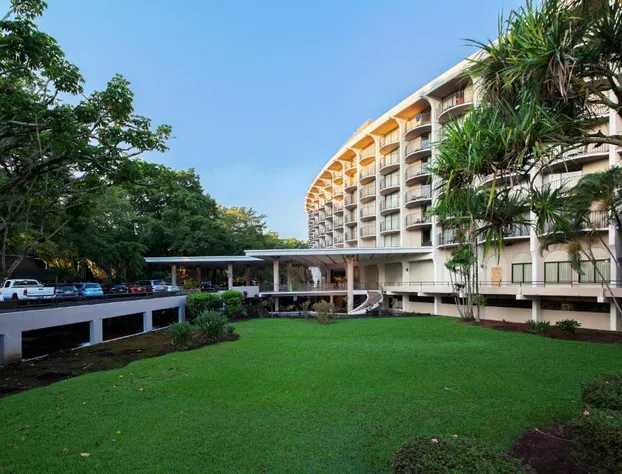 Hilo Hawaiian Hotel, Trademark Collection by Wyndham hotel detail image 2