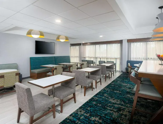 Hampton Inn Salisbury hotel detail image 3