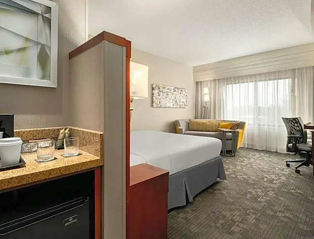 Courtyard by Marriott Salisbury hotel detail image 4