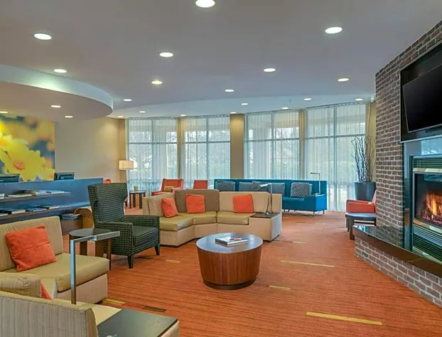 Courtyard by Marriott Salisbury hotel detail image 3