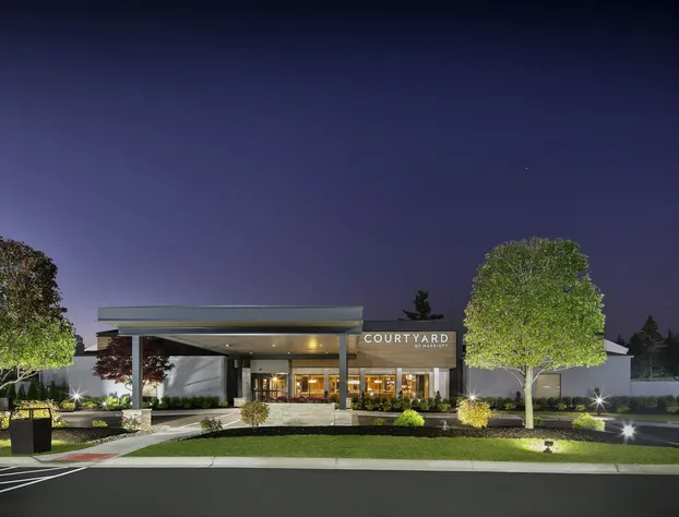 Courtyard by Marriott Southfield hotel detail image 1