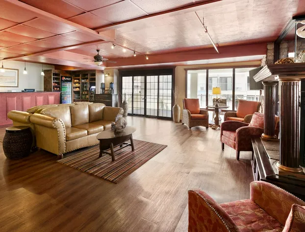 Howard Johnson Plaza Hotel by Wyndham Ocean City Oceanfront hotel detail image 2