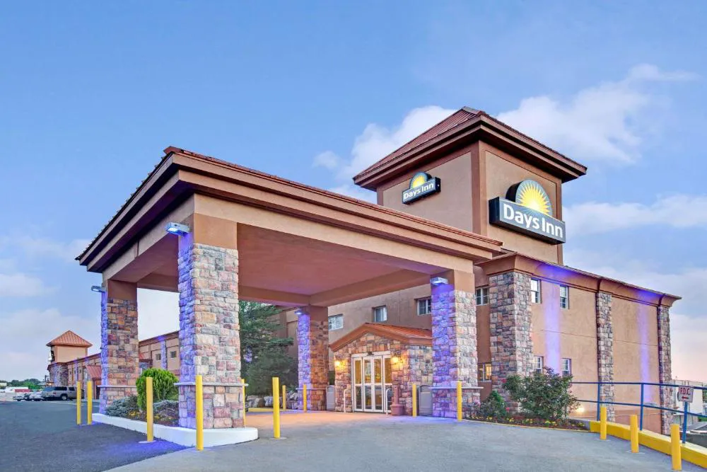 Days Inn by Wyndham Ridgefield NJ hotel hero