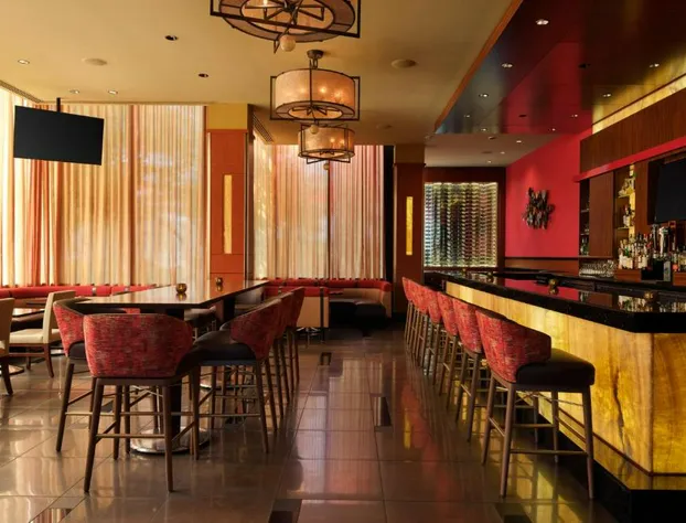 Teaneck Marriott at Glenpointe hotel detail image 1