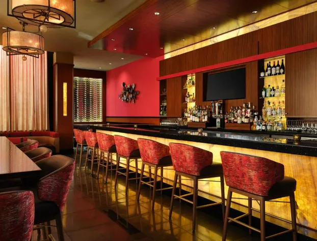 Teaneck Marriott at Glenpointe hotel detail image 4