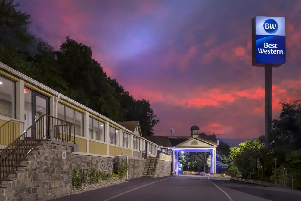 Best Western Fort Lee hotel hero