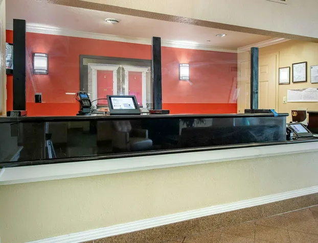 Studio 6 Suites Jacksonville Deerwood Park FL hotel detail image 3