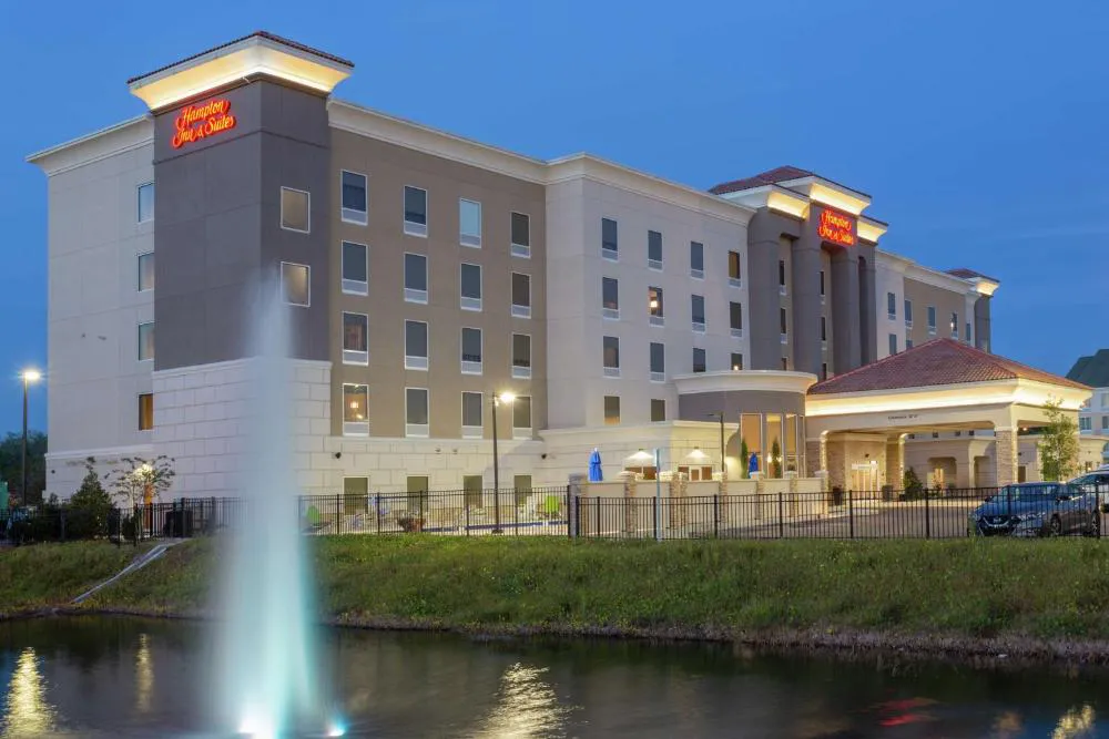 Hampton Inn & Suites Jacksonville / Orange Park hotel hero