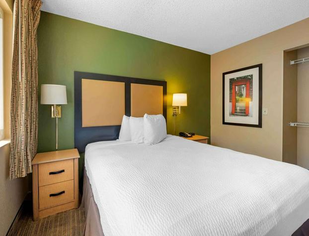 Extended Stay America Select Suites Jacksonville Southpoint hotel detail image 4