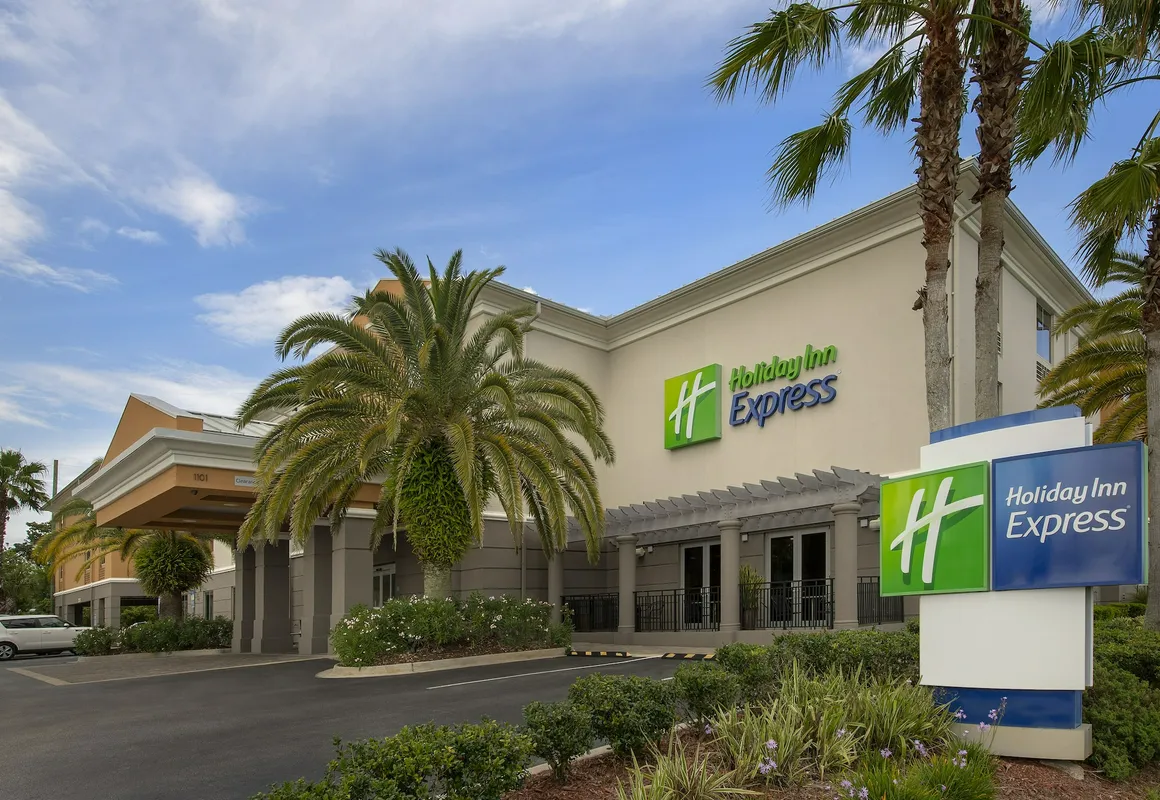 Holiday Inn Express Jacksonville Beach by IHG hotel hero