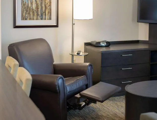 Sonesta Simply Suites Jacksonville hotel detail image 3