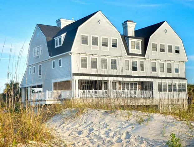 Elizabeth Pointe Lodge hotel detail image 4