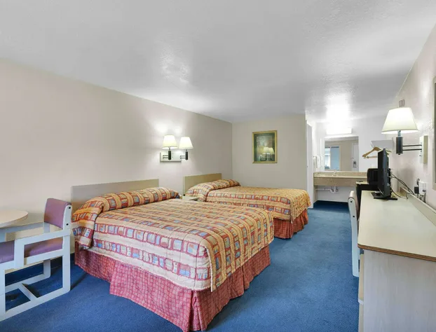 Knights Inn Jacksonville at Dix Ellis Trail hotel detail image 4