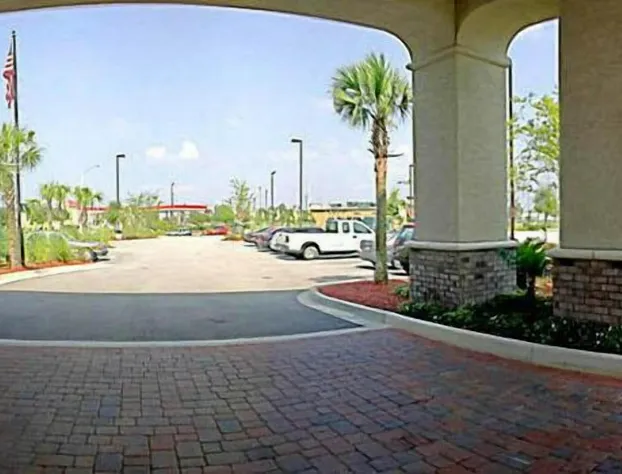 Hampton Inn Jacksonville East Regency Square hotel detail image 2