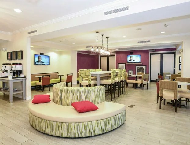 Hampton Inn Jacksonville East Regency Square hotel detail image 3