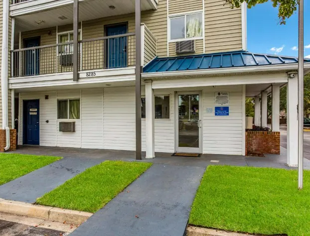 Motel 6 Jacksonville, FL - South hotel detail image 4