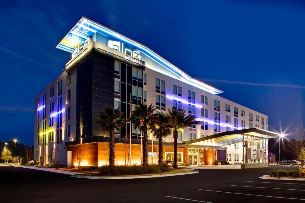 Aloft Jacksonville Airport hotel hero