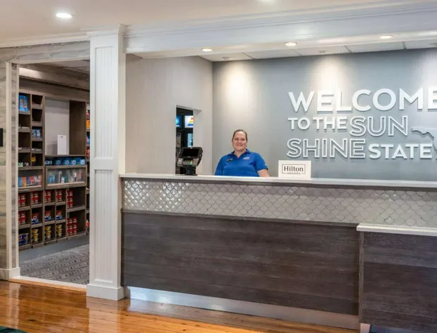 Hampton Inn and Suites Amelia Island Historic Harbor Front hotel detail image 3