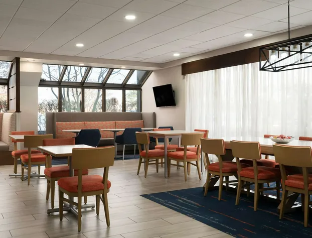 Hampton Inn Fairfax City hotel detail image 3