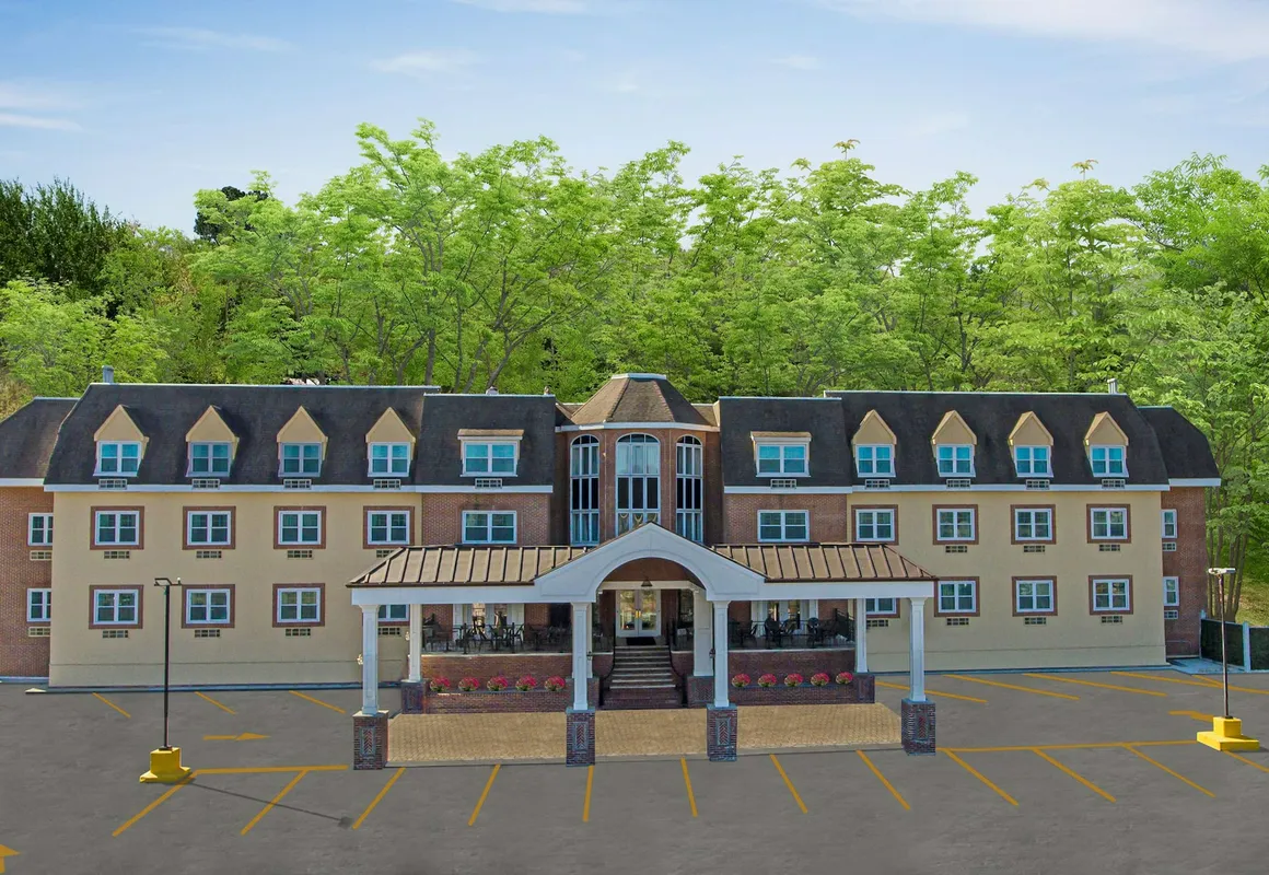 The Roslyn, Tapestry Collection by Hilton hotel hero