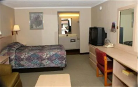 Knights Inn Farmington Hill hotel detail image 4