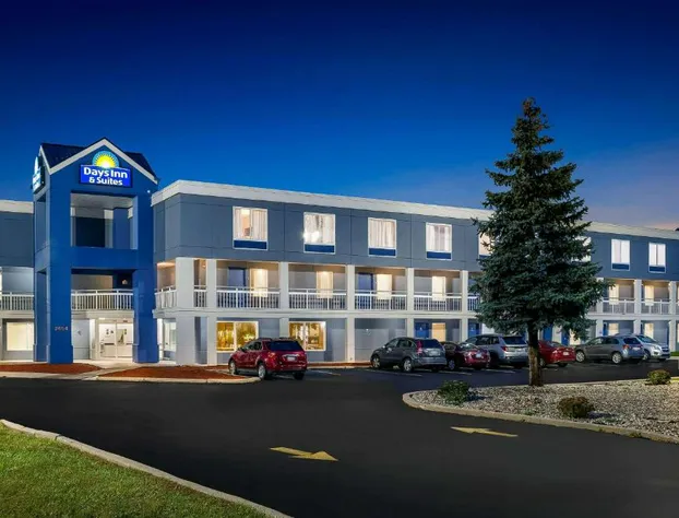 Days Inn & Suites by Wyndham Warren hotel detail image 2
