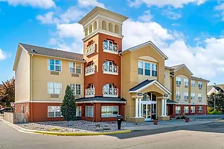 Baymont by Wyndham Auburn Hills South hotel detail image 1