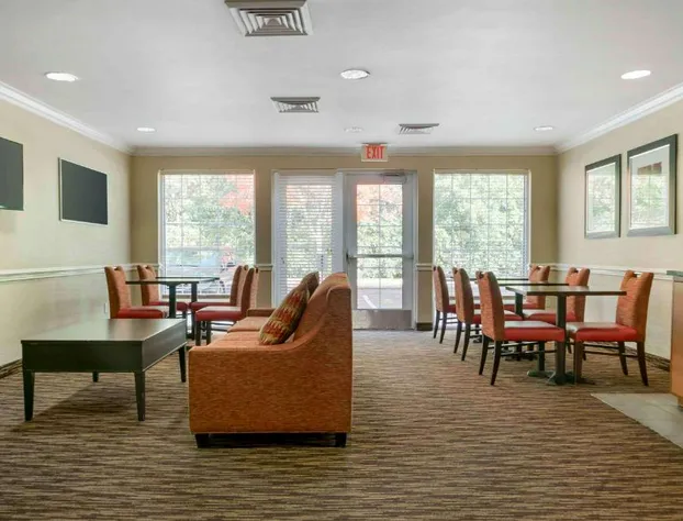 Extended Stay America Suites Detroit Novi Orchard Hill Place hotel detail image 4