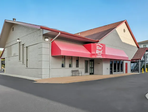 Red Roof Inn Ann Arbor - U of Michigan South hotel detail image 1