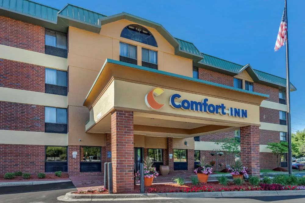 Comfort Inn Near Greenfield Village hotel hero