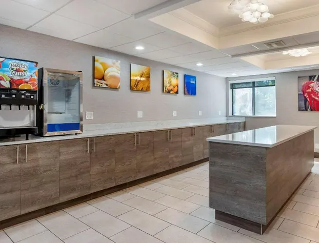 Comfort Inn Near Greenfield Village hotel detail image 3