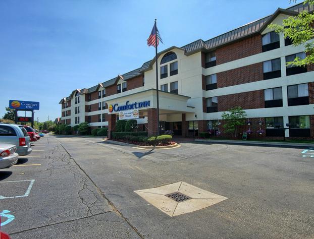 Comfort Inn Near Greenfield Village hotel detail image 1