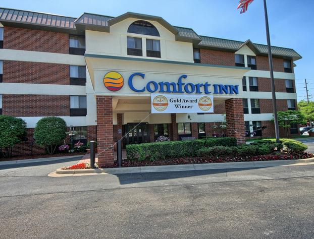 Comfort Inn Near Greenfield Village hotel detail image 2