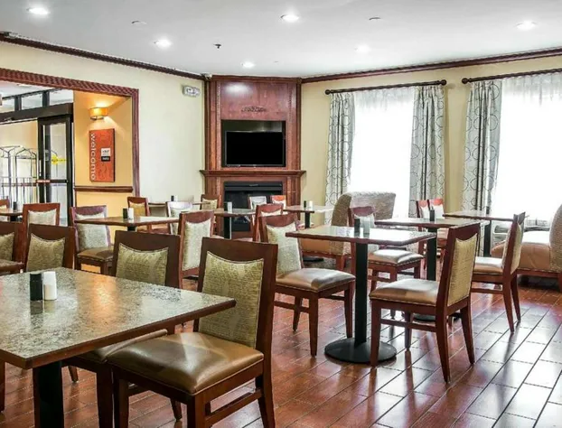 Spark by Hilton Ann Arbor South hotel detail image 2