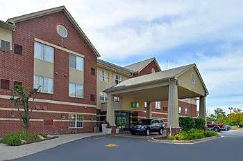 Holiday Inn Express Hotel & Suites Southfield - Detroit hotel detail image 1