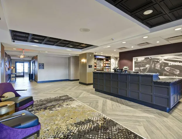 Hampton Inn & Suites Detroit/Warren hotel detail image 2