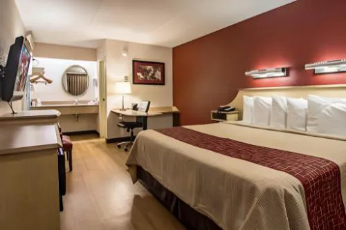 Red Oak Inn Detroit - Southfield hotel detail image 1