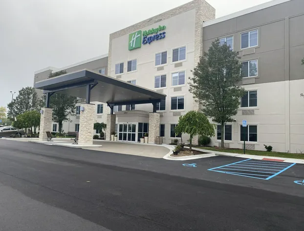 Holiday Inn Express Wixom by IHG hotel detail image 1