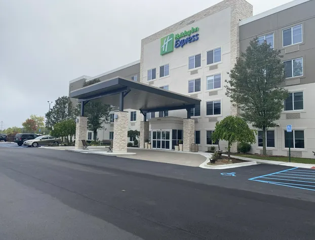 Holiday Inn Express Wixom by IHG hotel detail image 2