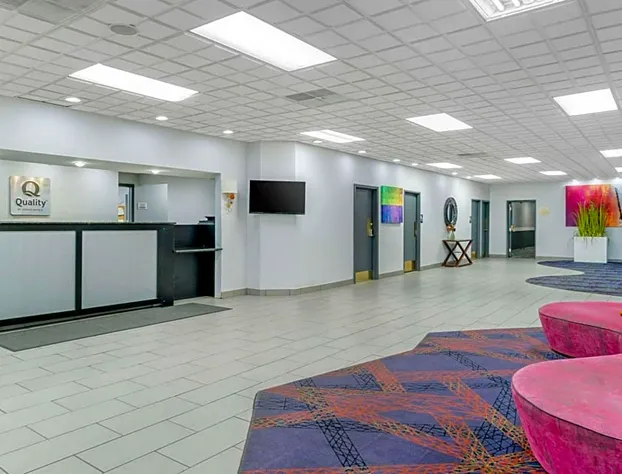 Quality Inn and Suites Livonia hotel detail image 3