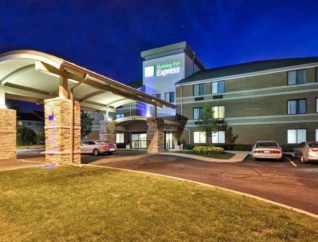 Holiday Inn Express Romulus / Detroit Airport, an IHG Hotel hotel detail image 1