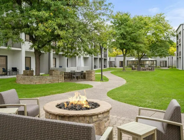 Courtyard by Marriott Detroit Metropolitan Airport Romulus hotel detail image 4