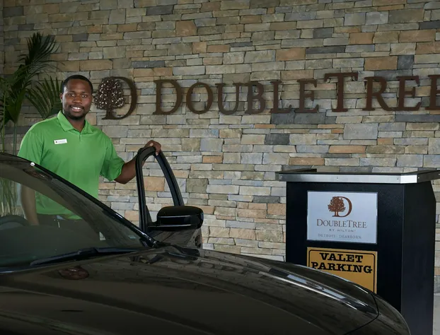 DoubleTree by Hilton Detroit - Dearborn hotel detail image 1