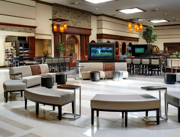 DoubleTree by Hilton Detroit - Dearborn hotel detail image 4